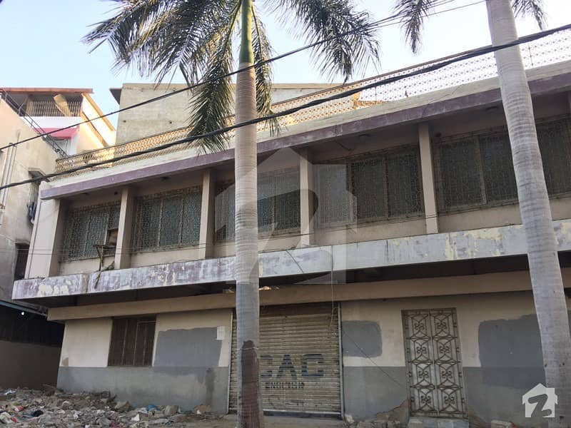 پی ای سی ایچ ایس بلاک 2 پی ای سی ایچ ایس جمشید ٹاؤن کراچی میں 4 کمروں کا 8 مرلہ گھر 1.5 لاکھ میں کرایہ پر دستیاب ہے۔