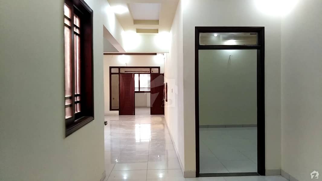 نارتھ ناظم آباد ۔ بلاک این نارتھ ناظم آباد کراچی میں 6 کمروں کا 10 مرلہ مکان 4.3 کروڑ میں برائے فروخت۔