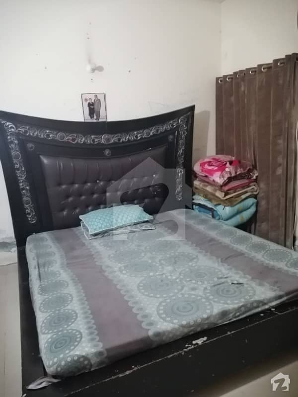 علی پارک کینٹ لاہور میں 1 کمرے کا 1 مرلہ کمرہ 10 ہزار میں کرایہ پر دستیاب ہے۔