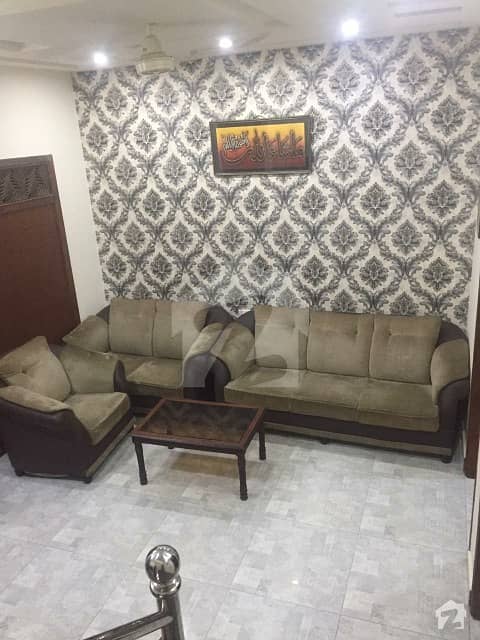 کینال روڈ فیصل آباد میں 3 کمروں کا 3 مرلہ مکان 68 لاکھ میں برائے فروخت۔