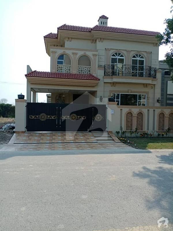 10 Marla Luxury House For Sale In Dha Phase 8