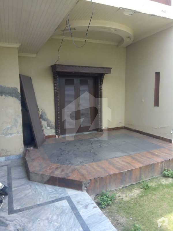 One Kanal Used House Available For Sale In Valencia Town Lahore