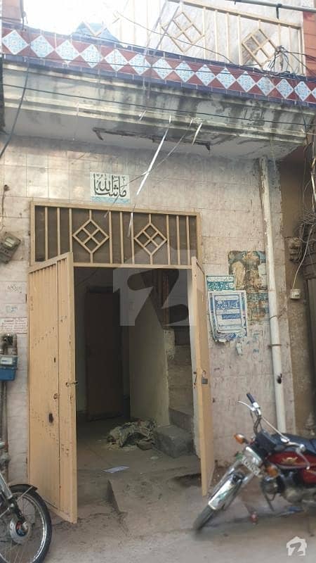 جمیل ٹاؤن لاہور میں 2 کمروں کا 2 مرلہ مکان 20 ہزار میں کرایہ پر دستیاب ہے۔