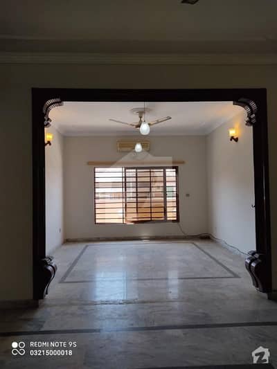 G-13-3 30x60 Triple Storey House 7 Bed 3 Kitchens For Sale G-13-3 30x60 Triple Storey House 7 Bed 3 Kitchens For Sale