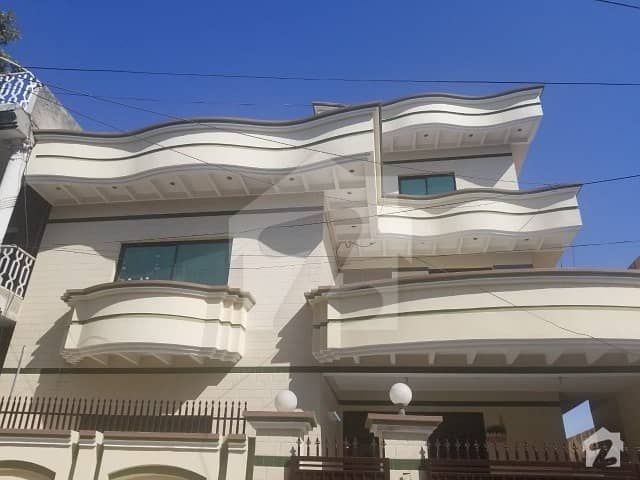 گلزارِ قائد ہاؤسنگ سوسائٹی راولپنڈی میں 6 کمروں کا 12 مرلہ مکان 2.35 کروڑ میں برائے فروخت۔