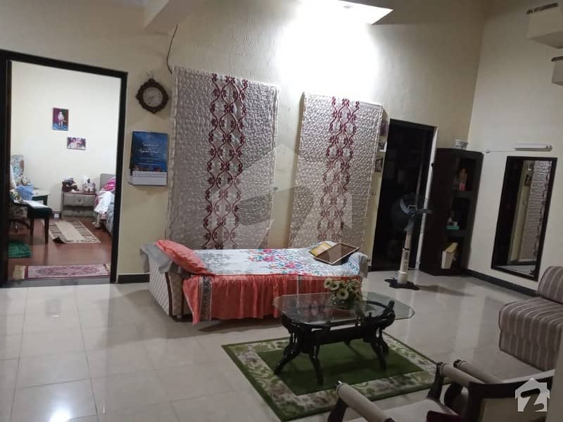 بحریہ ٹاؤن فیز 8 بحریہ ٹاؤن راولپنڈی راولپنڈی میں 3 کمروں کا 9 مرلہ مکان 1.6 کروڑ میں برائے فروخت۔