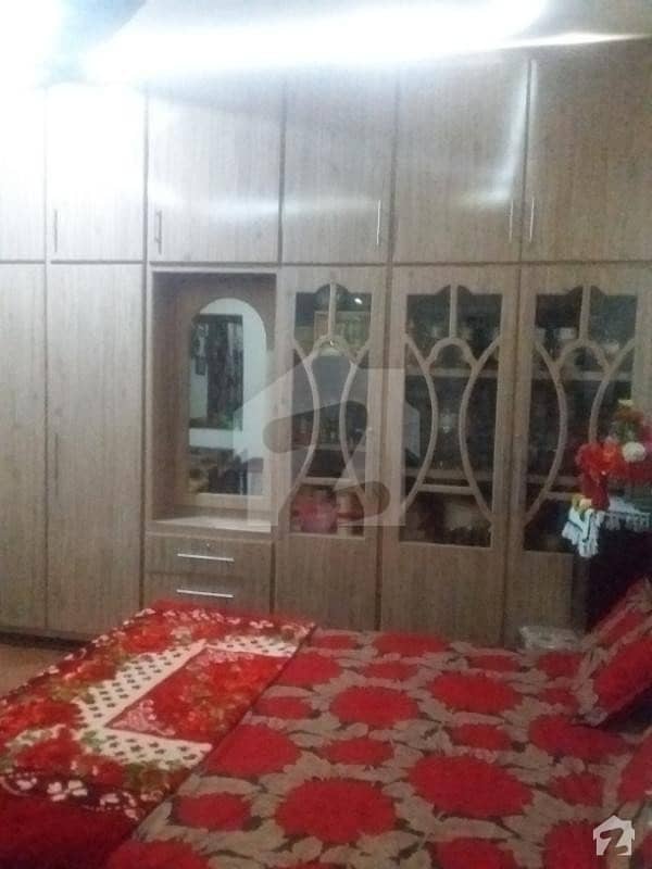 گلستان کالونی راولپنڈی میں 5 کمروں کا 12 مرلہ مکان 85 لاکھ میں برائے فروخت۔