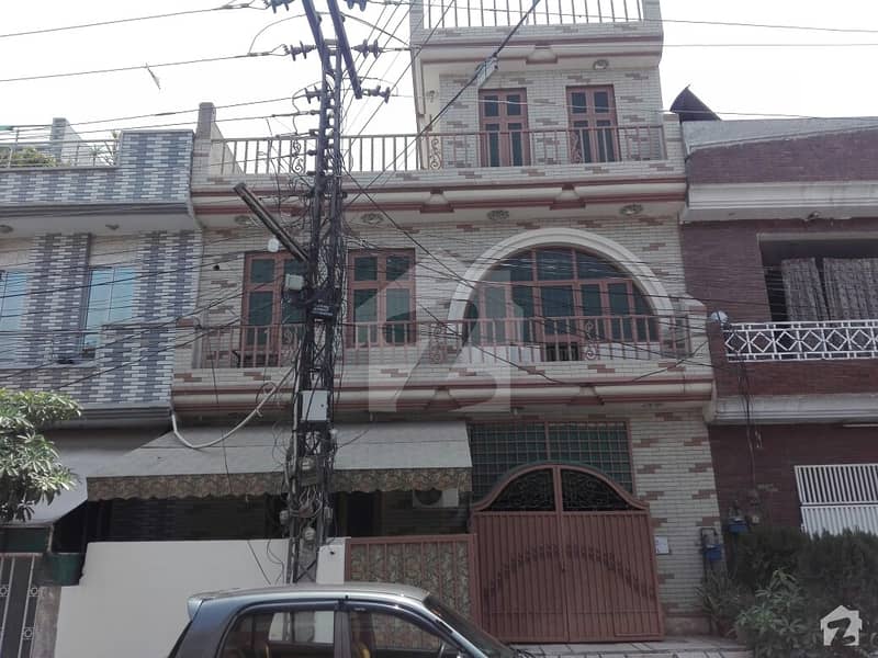 سبزہ زار سکیم ۔ بلاک سی سبزہ زار سکیم لاہور میں 5 کمروں کا 5 مرلہ مکان 1.3 کروڑ میں برائے فروخت۔