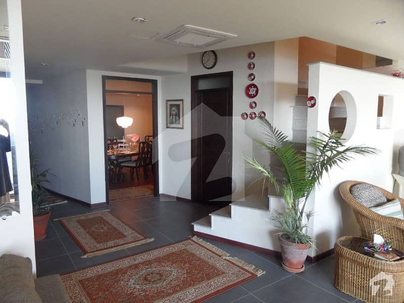 4 Bedrooms Luxury Apartment Fully Furnished On Rent In Silver Oaks