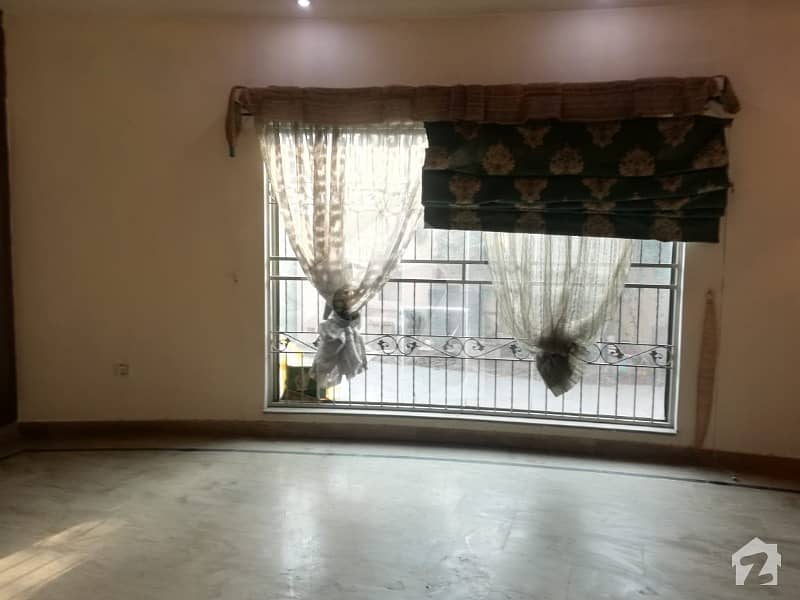 Double Unit Lavish Location One Kanal Full House Are Available For Rent In Bankers Housing Society