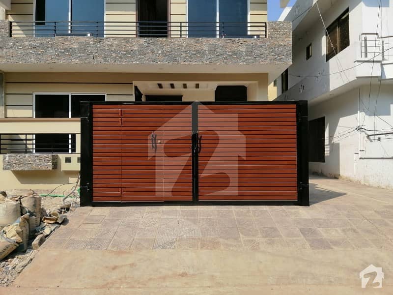 Brand New House Street 40 Feet For Sale G 13 Phase 4 Islamabad