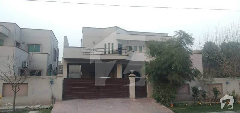 One Kanal 4 Bedrooms Luxury House For Sale In Askari 11