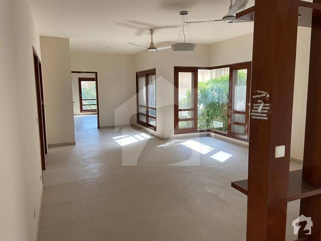 DHA Phase 8 500 Yard Bungalow  Slightly Used For Sale