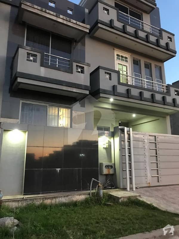 30x60 Triply Storey House For Sale