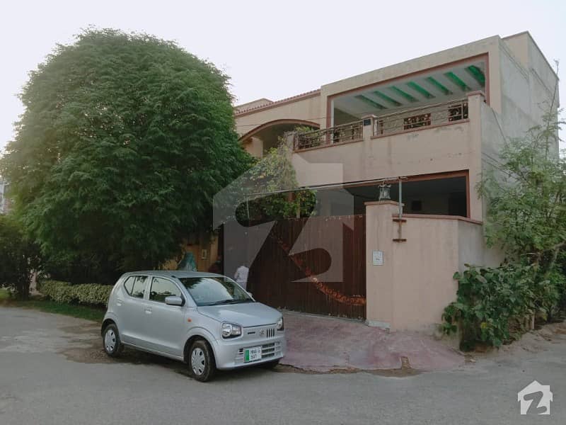 1 Kanal Corner House For Sale In Teachers Colony