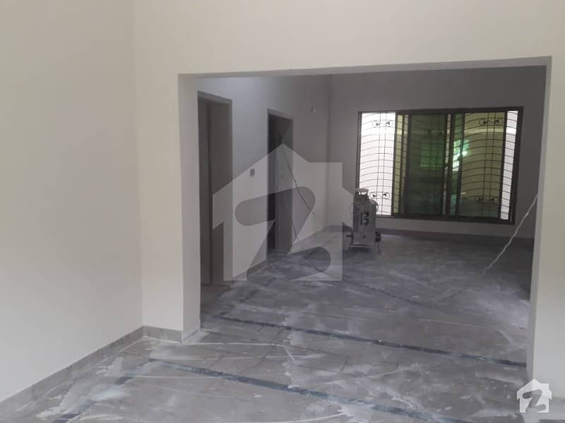 6 Marla Ground Floor Portion Corner For Rent