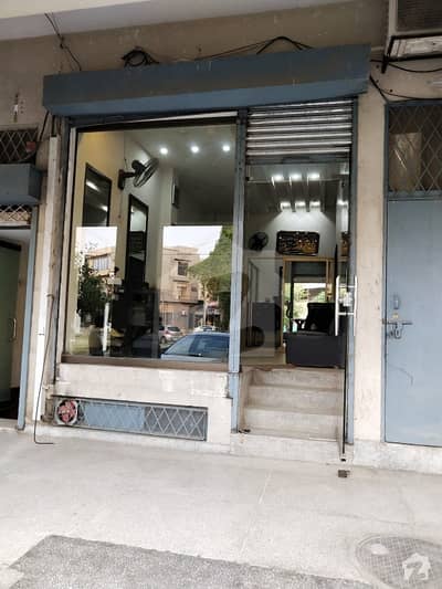 Beautifully Designed Shop 450 Sq Ft In Dha For Rent