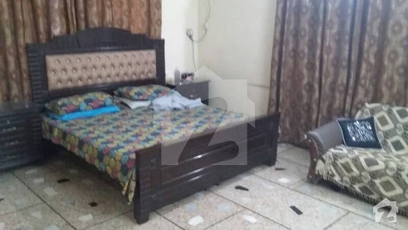 سعید کالونی فیصل آباد میں 6 کمروں کا 18 مرلہ مکان 2 کروڑ میں برائے فروخت۔