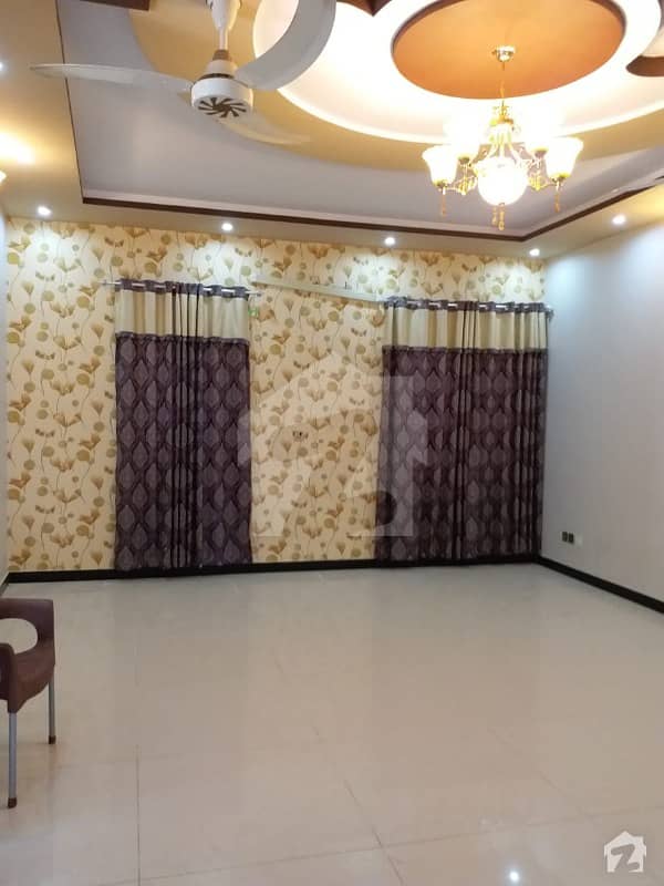 گلشنِ معمار - سیکٹر ٹی گلشنِ معمار گداپ ٹاؤن کراچی میں 3 کمروں کا 16 مرلہ مکان 45 ہزار میں کرایہ پر دستیاب ہے۔