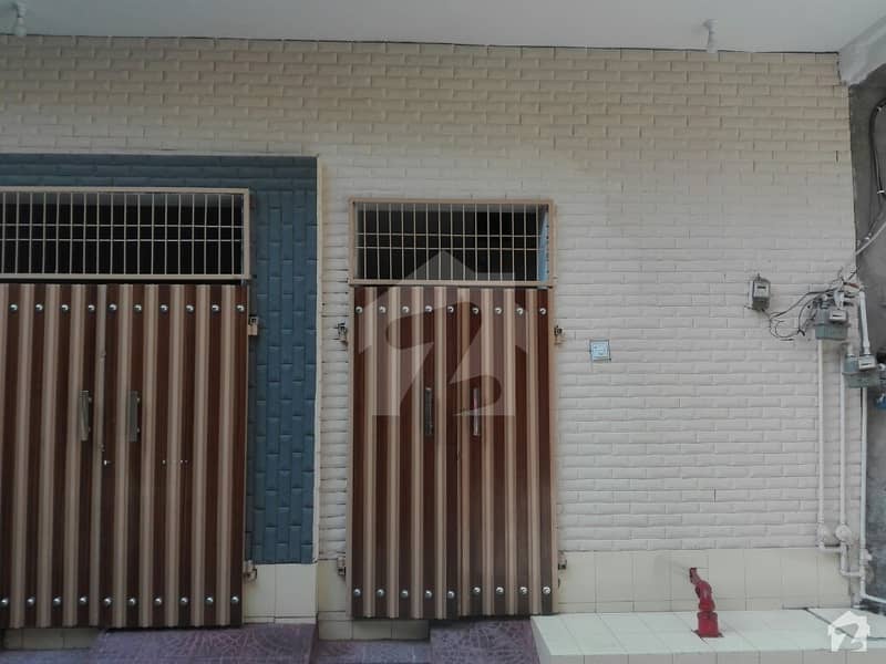 علی ہاؤسنگ کالونی فیصل آباد میں 6 مرلہ مکان 1 کروڑ میں برائے فروخت۔