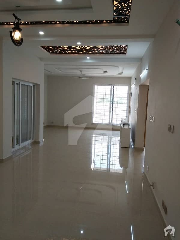 Brand New Ground Portion 10 Marla For Rent In Bahria Town