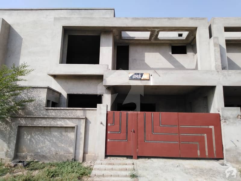 ایڈن آچرڈ فیصل آباد میں 3 کمروں کا 5 مرلہ مکان 1.1 کروڑ میں برائے فروخت۔