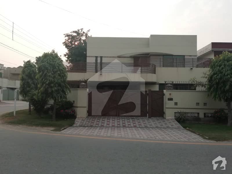 KANAL UPPER PORTION FOR RENT  IN DHA FULLY FURNISHED