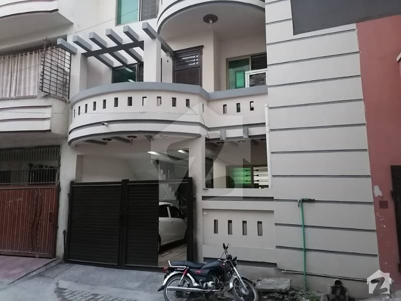 گرین ایونیو اسلام آباد میں 4 کمروں کا 5 مرلہ مکان 1.5 کروڑ میں برائے فروخت۔