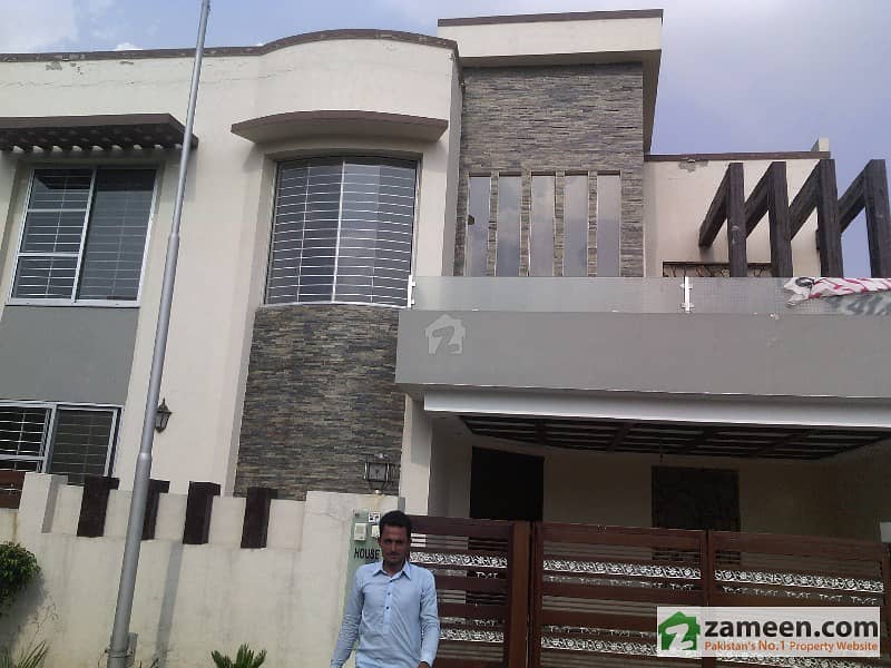 Awesome Location House For Sale In Ali Block