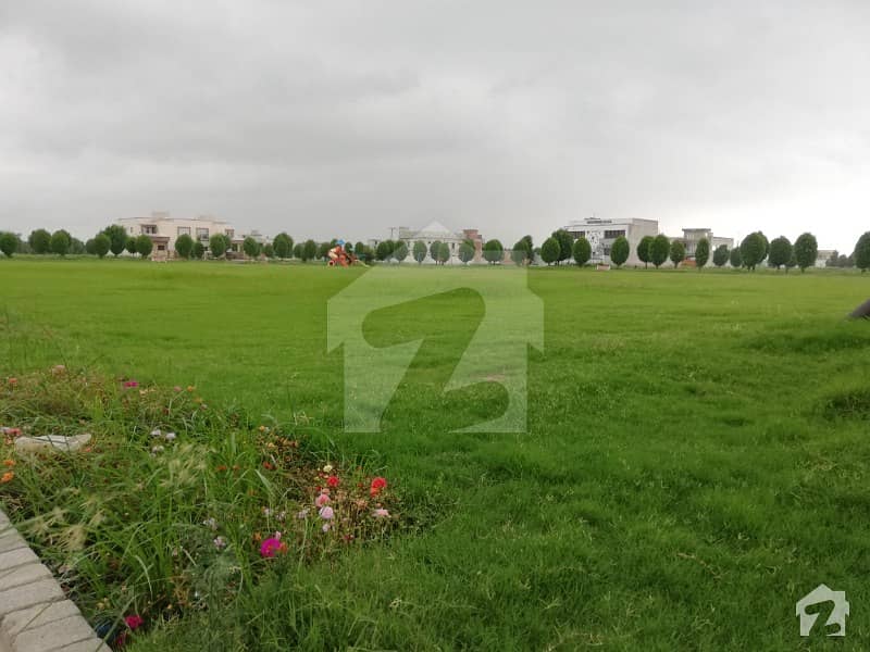 10 Marla Plot Possession Residential For Sale In 150 Feet Road Grand Avenue Lahore