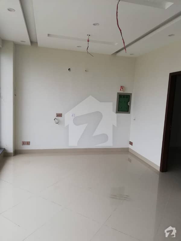 4 Marla Commercial Flat With Lift Available For Residential Or Commercial Purpose In Dha Lahore Phase 6