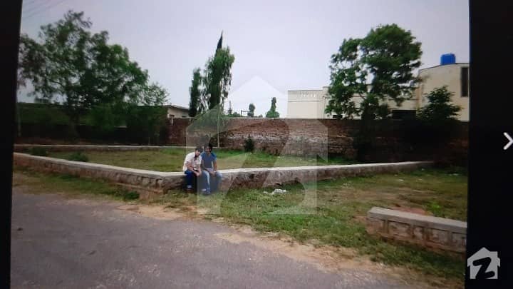 Farm House Is Available For Sale In Shaheen Farms Farm House Is Available For Sale In Shaheen Farms