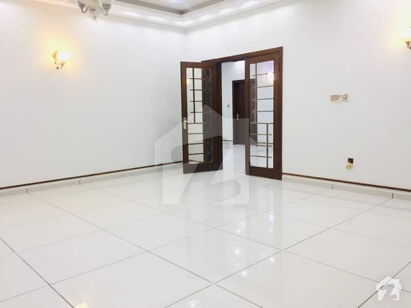 500 Sq Yard West Open Just Like A Brand New House For Sale In Phase 5 Main 26 Street Dha Karachi