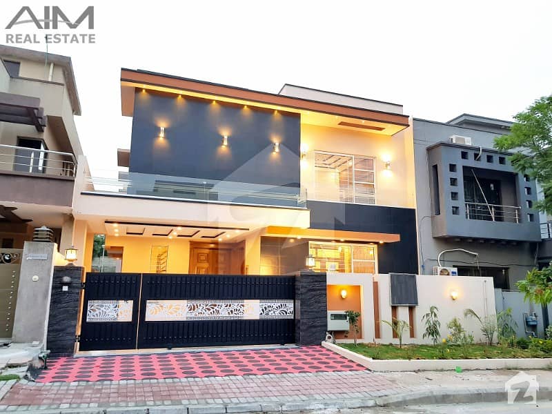 Designer 11 Marla House For Sale In Bahria Town
