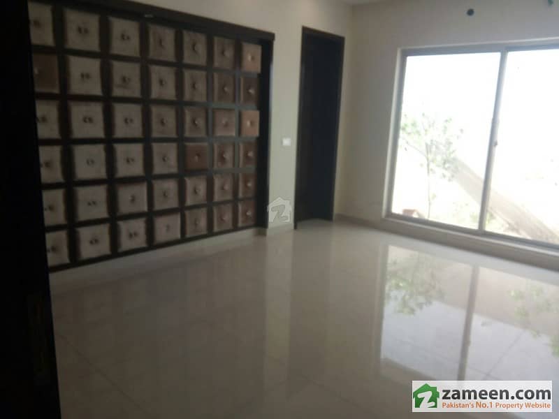 20 Marla Luxurious Bungalow For Sale In Dha Phase 6 D Block
