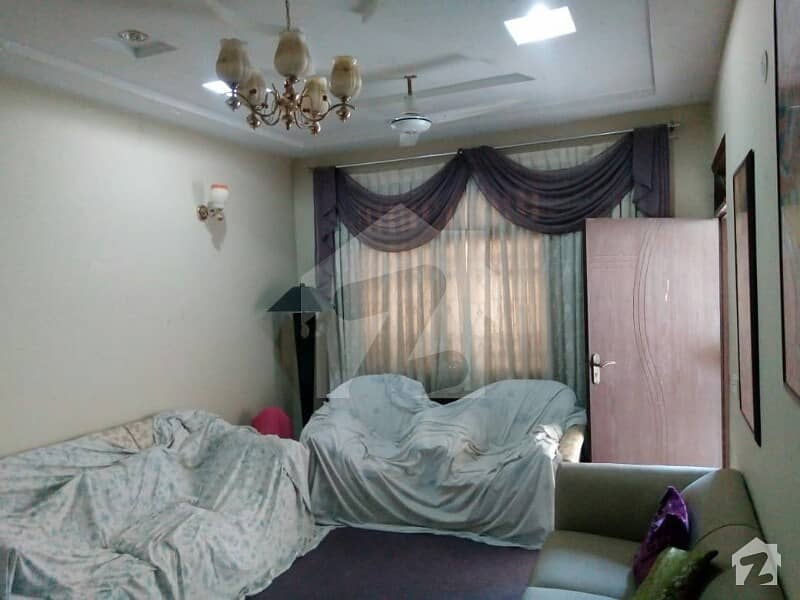 نارتھ ناظم آباد ۔ بلاک ڈی نارتھ ناظم آباد کراچی میں 3 کمروں کا 8 مرلہ بالائی پورشن 1.35 کروڑ میں برائے فروخت۔