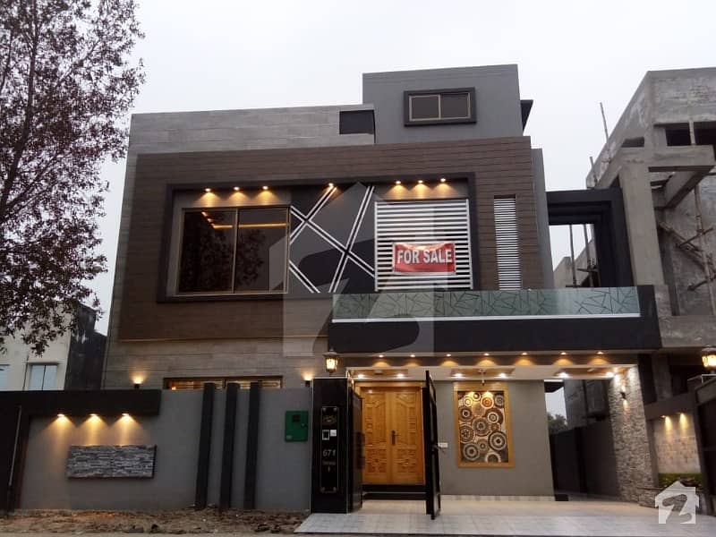 10 Marla Luxury Brand New House For Sale In Bahria Town Lahore