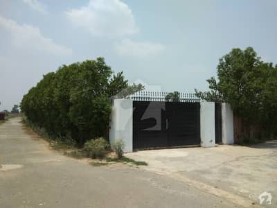 4.4 Kanal Corner Two Side Open Farm House Available For Sale 4.4 Kanal Corner Two Side Open Farm House Available For Sale
