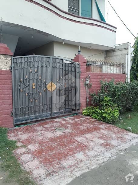 جوہر ٹاؤن فیز 2 - بلاک جے1 جوہر ٹاؤن فیز 2 جوہر ٹاؤن لاہور میں 4 کمروں کا 12 مرلہ مکان 2.15 کروڑ میں برائے فروخت۔