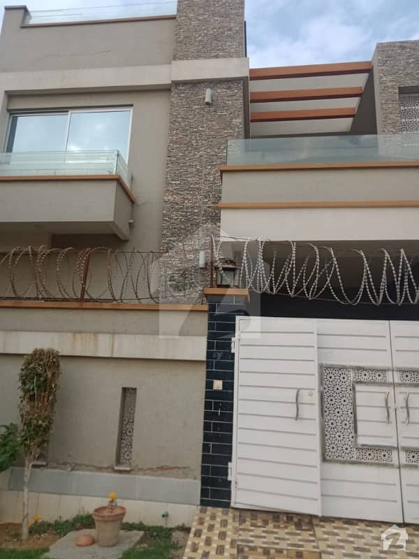 7 Marla Used House Available For Sale In Punjab University 2 Town Lahore