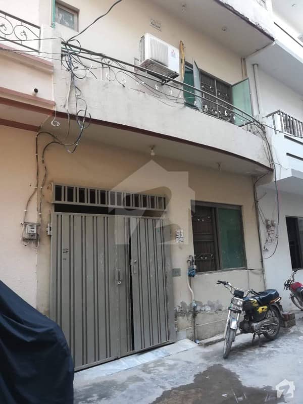 ہنجروال لاہور میں 3 کمروں کا 3 مرلہ مکان 75 لاکھ میں برائے فروخت۔