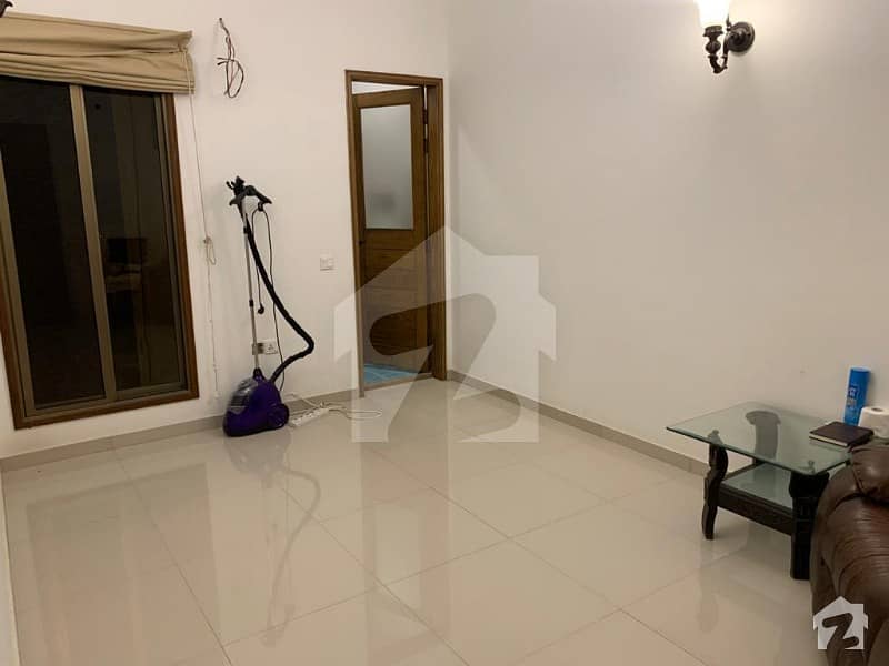 ڈی ایچ اے فیز 7 ایکسٹینشن ڈی ایچ اے ڈیفینس کراچی میں 4 کمروں کا 4 مرلہ مکان 3.5 کروڑ میں برائے فروخت۔