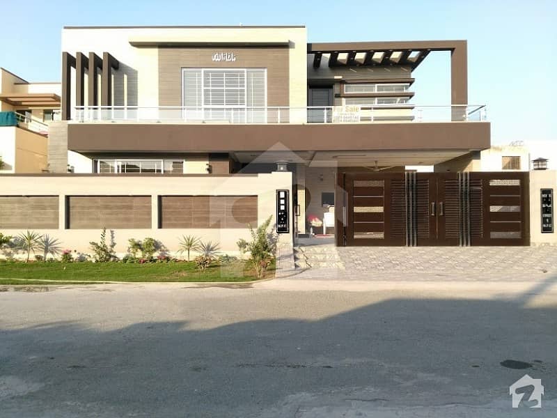 Nfc 1 kanal Brand New Bungalow For Urgent Sale Owner Is Needy
