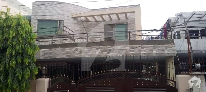 خدا بخش کالونی کینٹ لاہور میں 4 کمروں کا 10 مرلہ مکان 2.25 کروڑ میں برائے فروخت۔