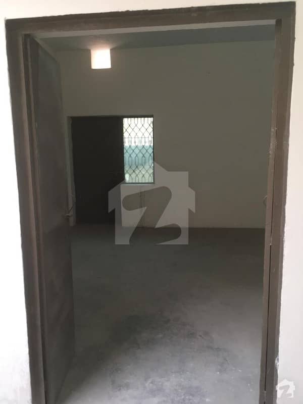 Triple Storey Commercial House For Sale In Chungi Amar Sadhu Lahore