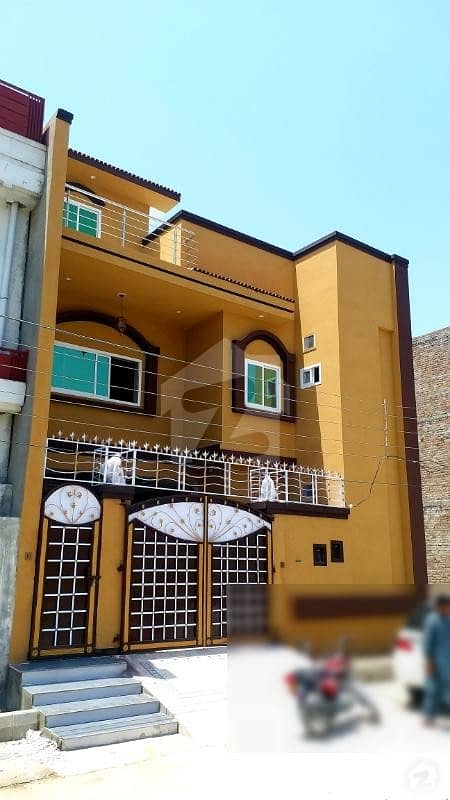 ورسک روڈ پشاور میں 7 کمروں کا 7 مرلہ مکان 1.8 کروڑ میں برائے فروخت۔