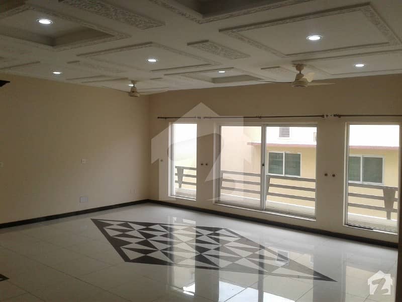 Marvelous One Kanal House For Rent In Phase Iii