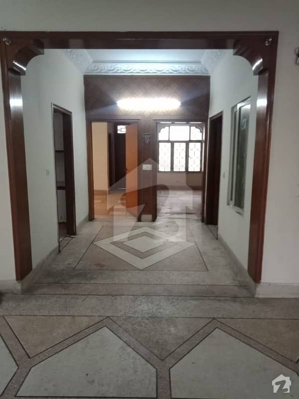 Upper Portion For Rent In Allama Iqbal Town - Kashmir Block Lahore(12pm to 9pm office timing)