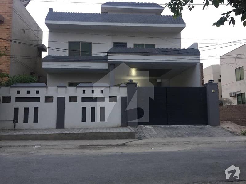 Beautiful 10 Marla House For Sale Beautiful 10 Marla House For Sale
