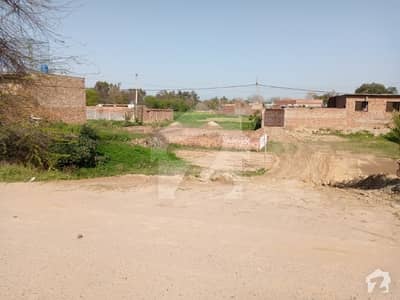 8 Marla Corner Plot For Sale Electricity Sui Gas Available
